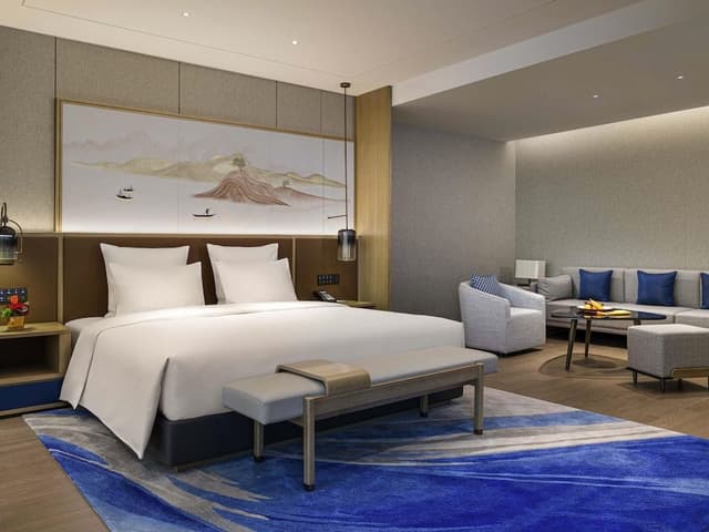 Deluxe Room, 1 King Bed