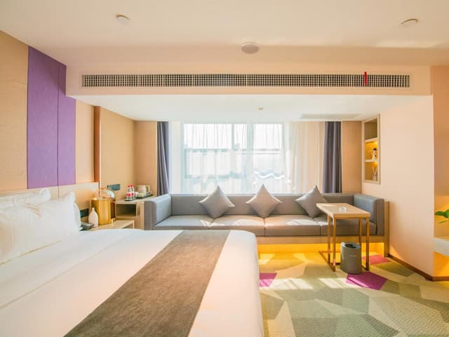 WH - Deluxe Bed Room