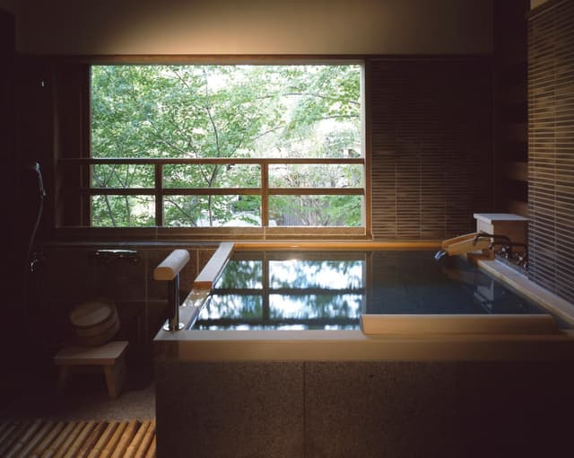 Sawarabi Mountain Momiji View Japanese-Style Room with Open-Air Onsen - 68 sqm