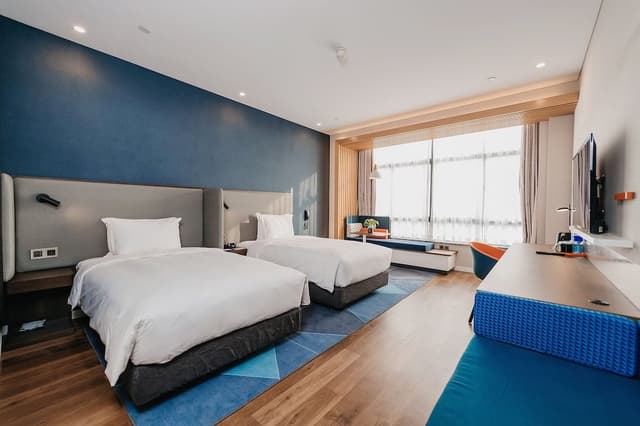 Standard Room, 2 Twin Beds (Extra Floor Space)