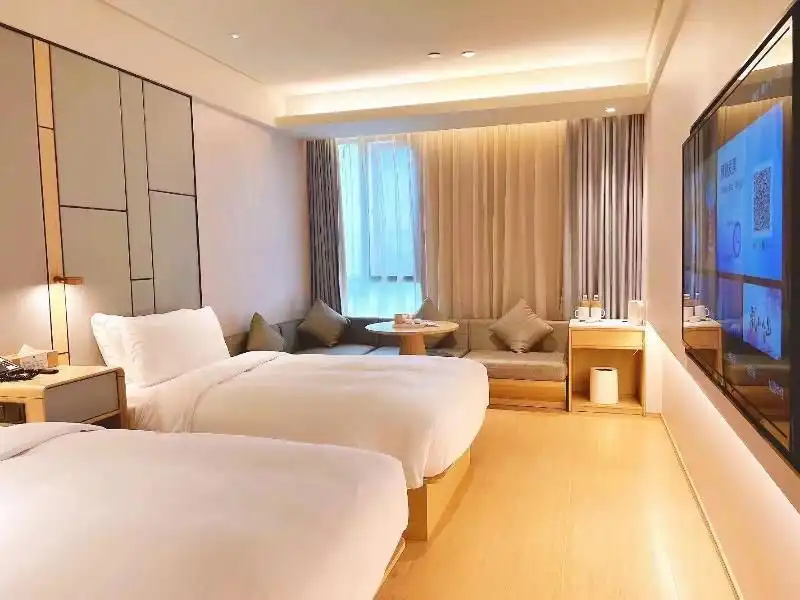 โรงแรมจี (โรงแรมวันดาพลาซ่า) โรงแรมจี (โรงแรมวันดาพลาซ่า)