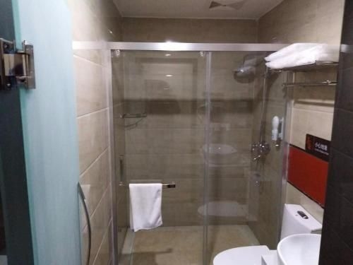 7 Days Premium Kunming New Asian Sports City Subway Station4