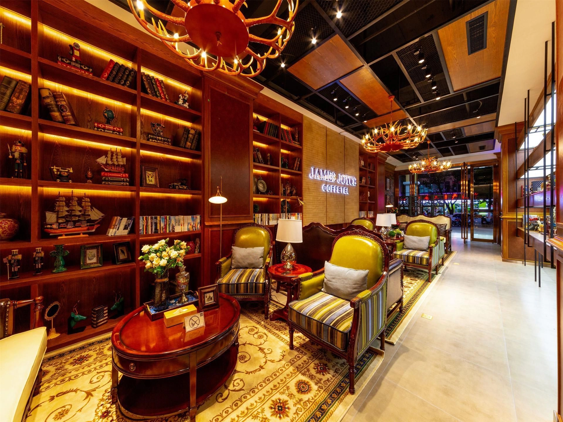 เจมส์ จอยซ์ คอฟฟีเทล สถานีรถไฟใต้ดินคุนหมิง หวนเฉิง หนานโร้ด (James Joyce Coffetel Kunming Railway Station Huancheng Nan Road Metro Station)3