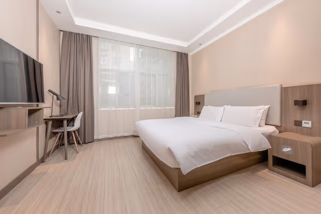 Huazhu - Business Bed Room