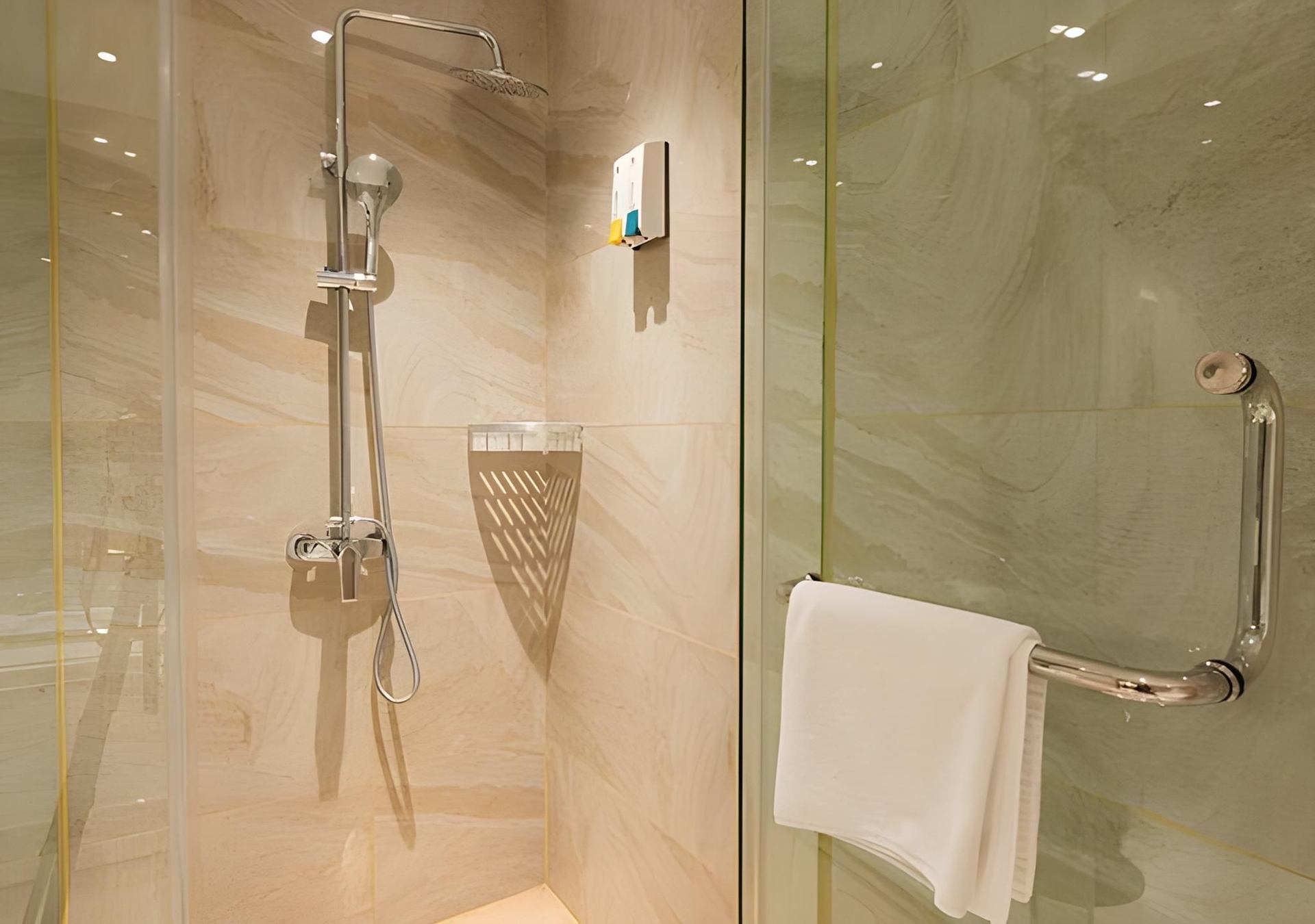 City Comfort Inn Kunming Xinluojiu Bay Guangju Road3