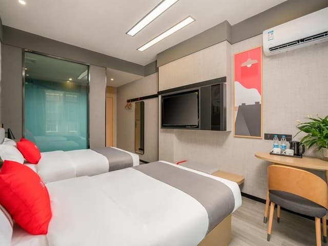 Select Twin Room