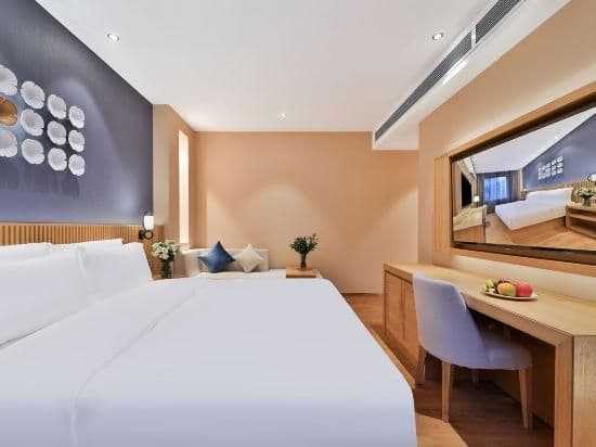 Deluxe Room (Double Bed)