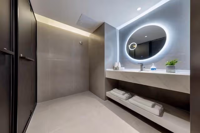 Deluxe Room, 1 King Bed, Non Smoking