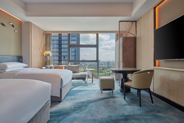 TWIN DELUXE ROOM