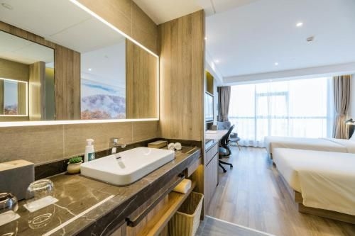 เอทัวร์ โฮเทล คุนหมิง ต้าฉางหุย (Atour Hotel Kunming Dashanghui)1