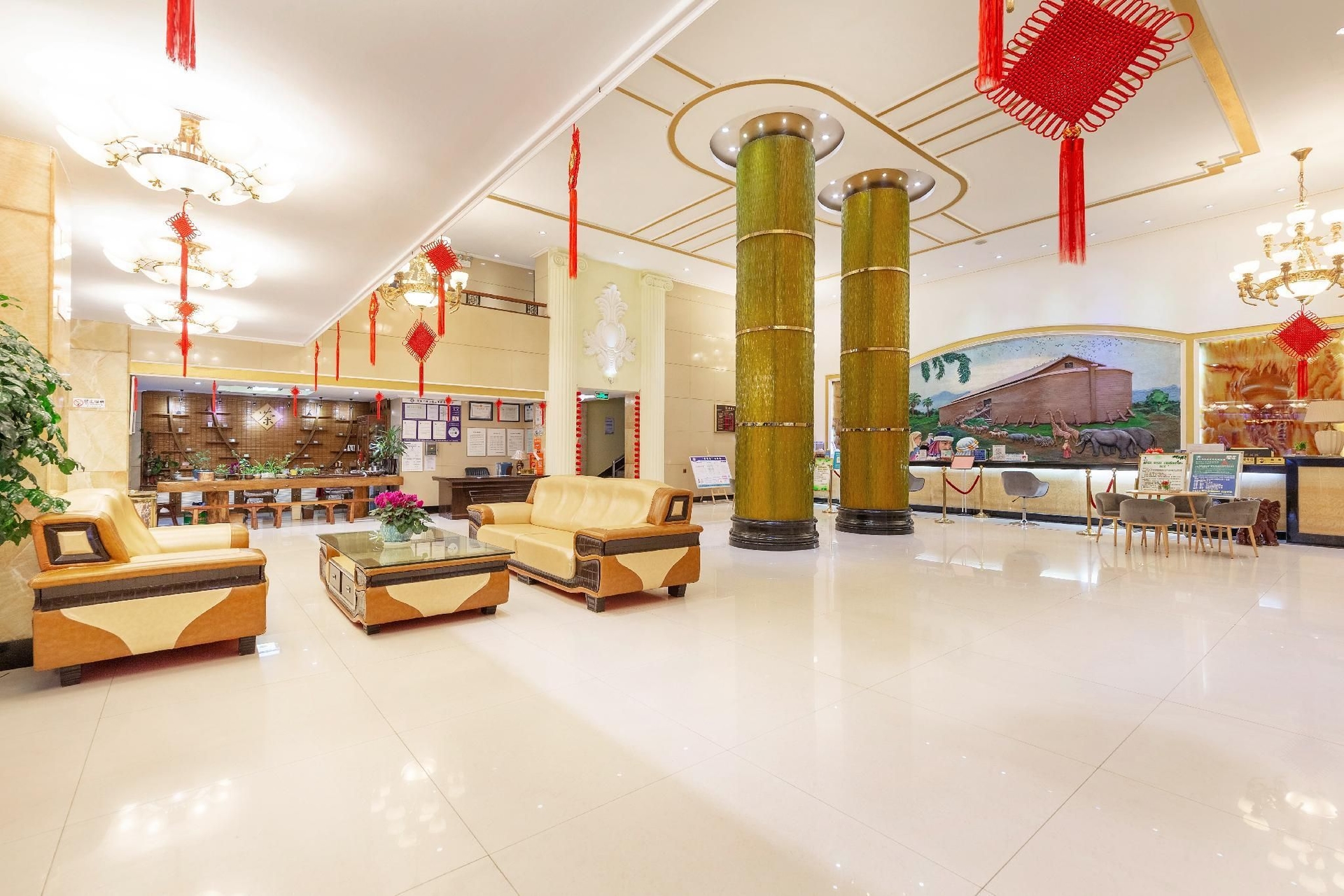 โรงแรมโนอาห์ อาร์ค คุนหมิง (Kunming Noah's Ark Hotel)1