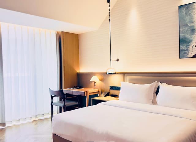 GTR - Guest Room with One 1.8M Bed