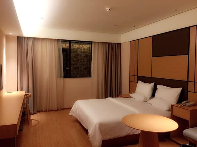 Huazhu - Superior Bed Room A