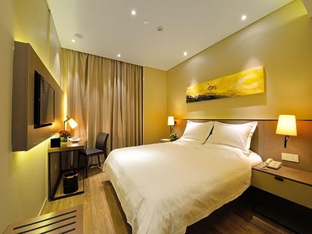 Superior Business King Room
