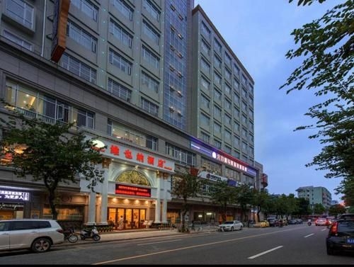 โรงแรม เวียนนา จงซาน สาขาเสี่ยวหลาน ดาซิน (Vienna Hotel Zhongshan Xiaolan Daxin Branch)0