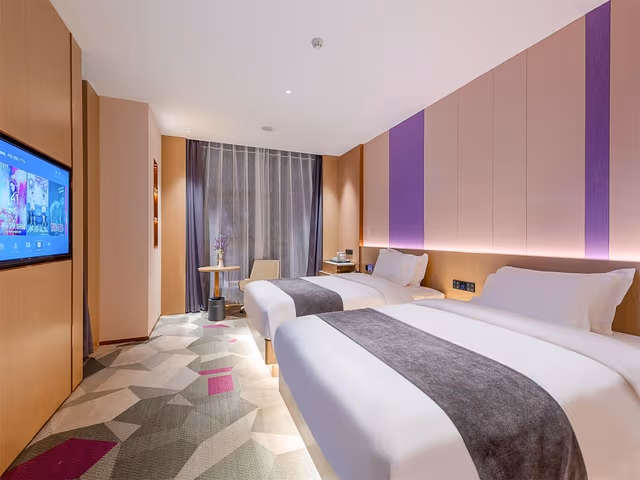 WH - Deluxe Room Twin