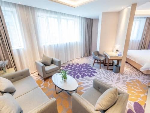 Deluxe Suite