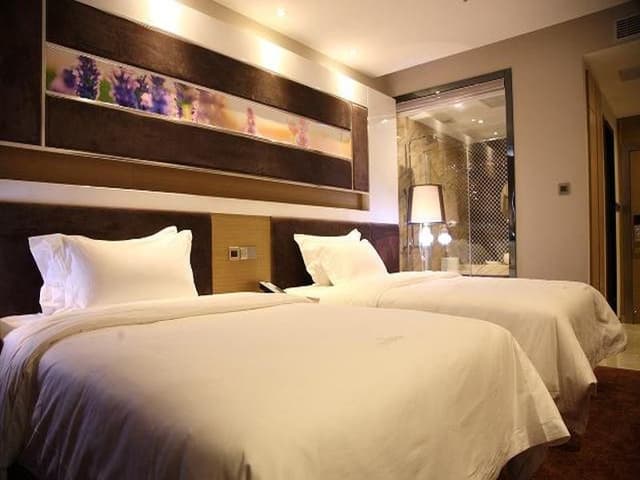 Twin Deluxe Room
