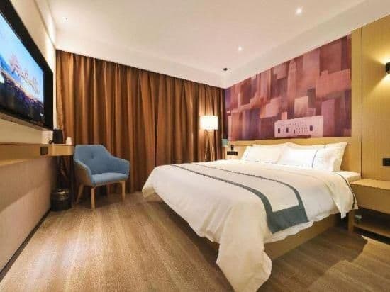 Business Queen Room