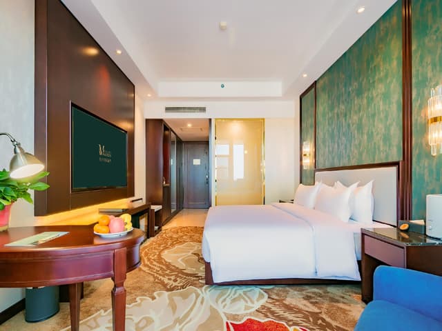 Huazhu - Deluxe Bed Room