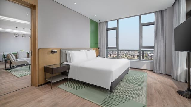 Premium Room, 1 King Bed