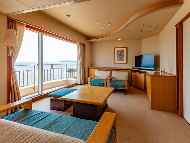 Deluxe Japanese Western Style Room