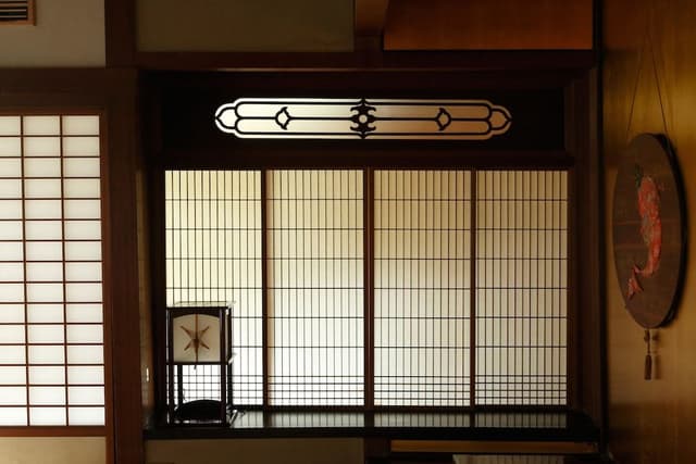Sukiya-zukuri Hanare Chouseiden, Smoking