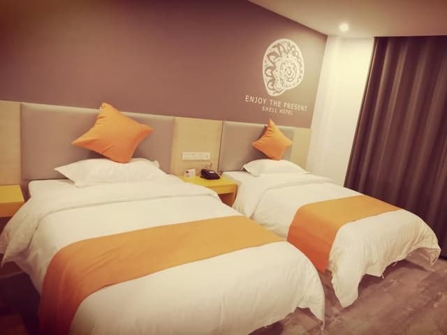 Twin Bussiness Room