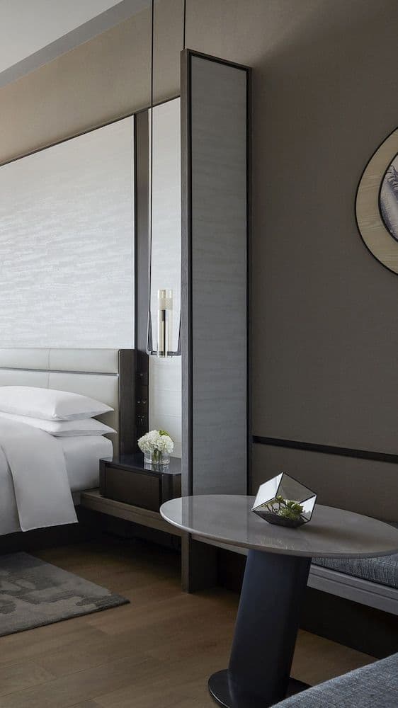 Room, 1 King Bed, City View