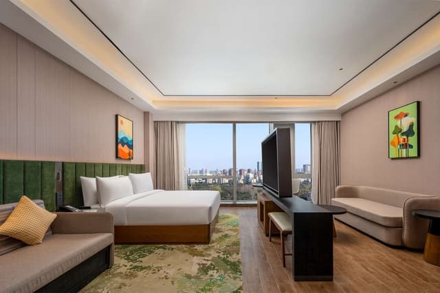 KING DELUXE ROOM WITH SOFA BED
