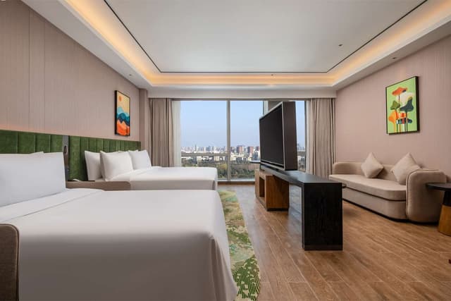 KING DELUXE ROOM WITH SOFA BED
