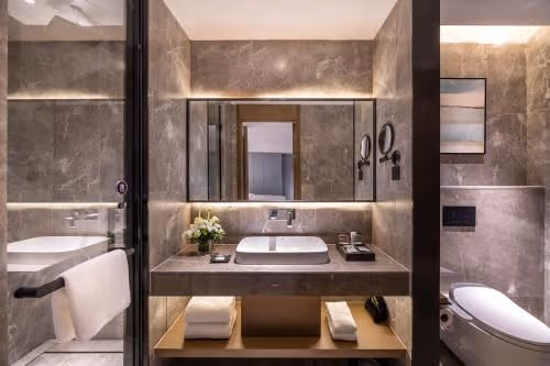 Superior King Room