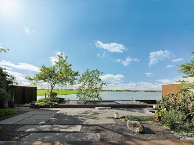 Lakefront two-bedroom pool villa