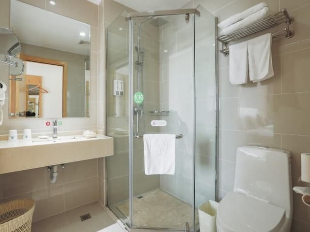 2 Bed Twin Superior Room