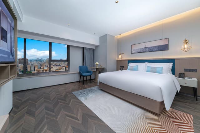 King Bed Room