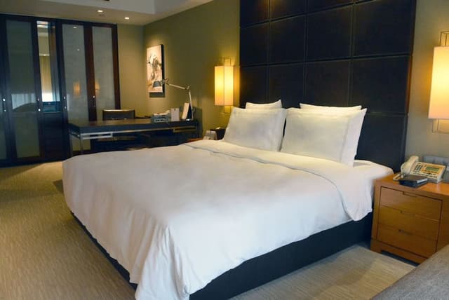 Deluxe King Room