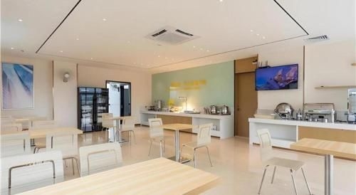 ซิตี้ คอมฟอร์ต อินน์ เหมาหมิง ซินอี้ ยูตู พาร์ค (City Comfort Inn Maoming Xinyi Yudu Park)4