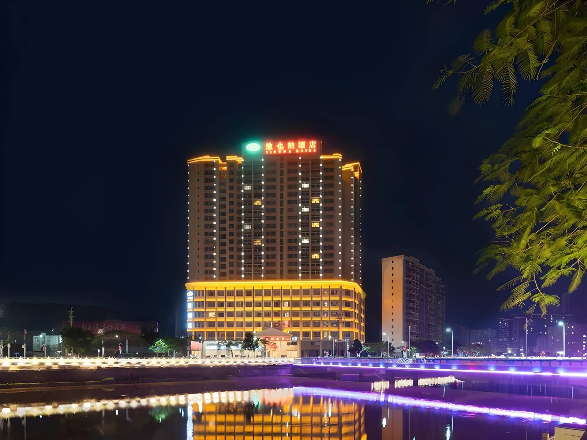 Vienna Hotel Guangdong Xinyi Jiaoyucheng River View Vienna Hotel Guangdong Xinyi Jiaoyucheng River View
