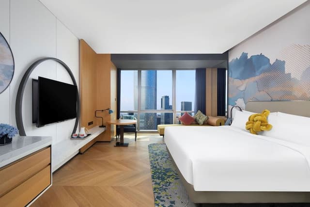 Social King Room