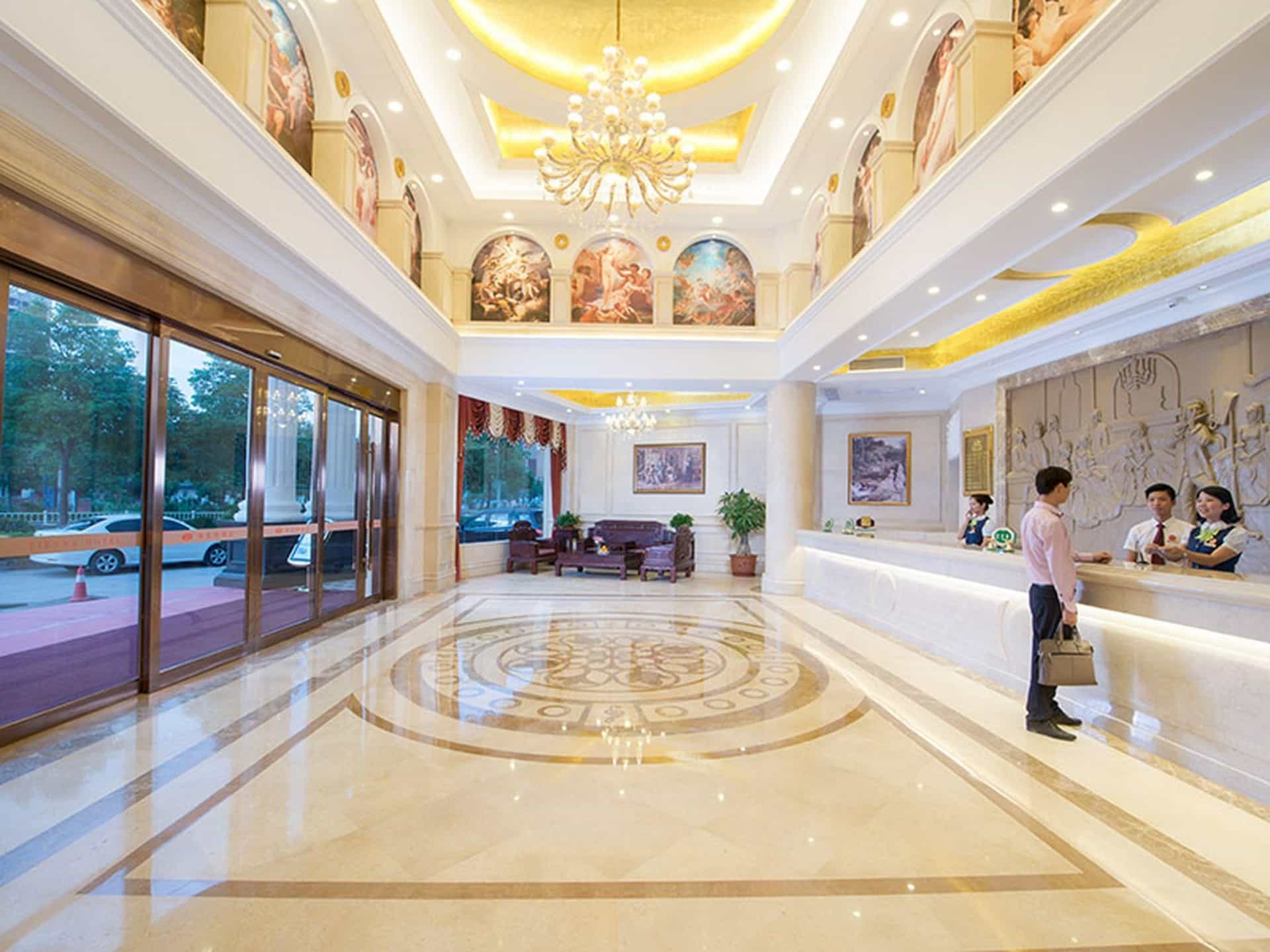 Vienna Hotel Meizhou Xingning City Plaza Branch
