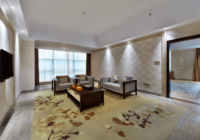 Premier Suite