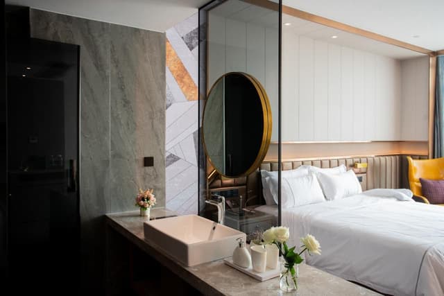 Superior Queen Room