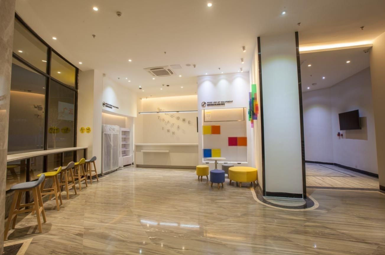 7 Days Inn Yunfu Jinshan Bus Terminal New Century Plaza1