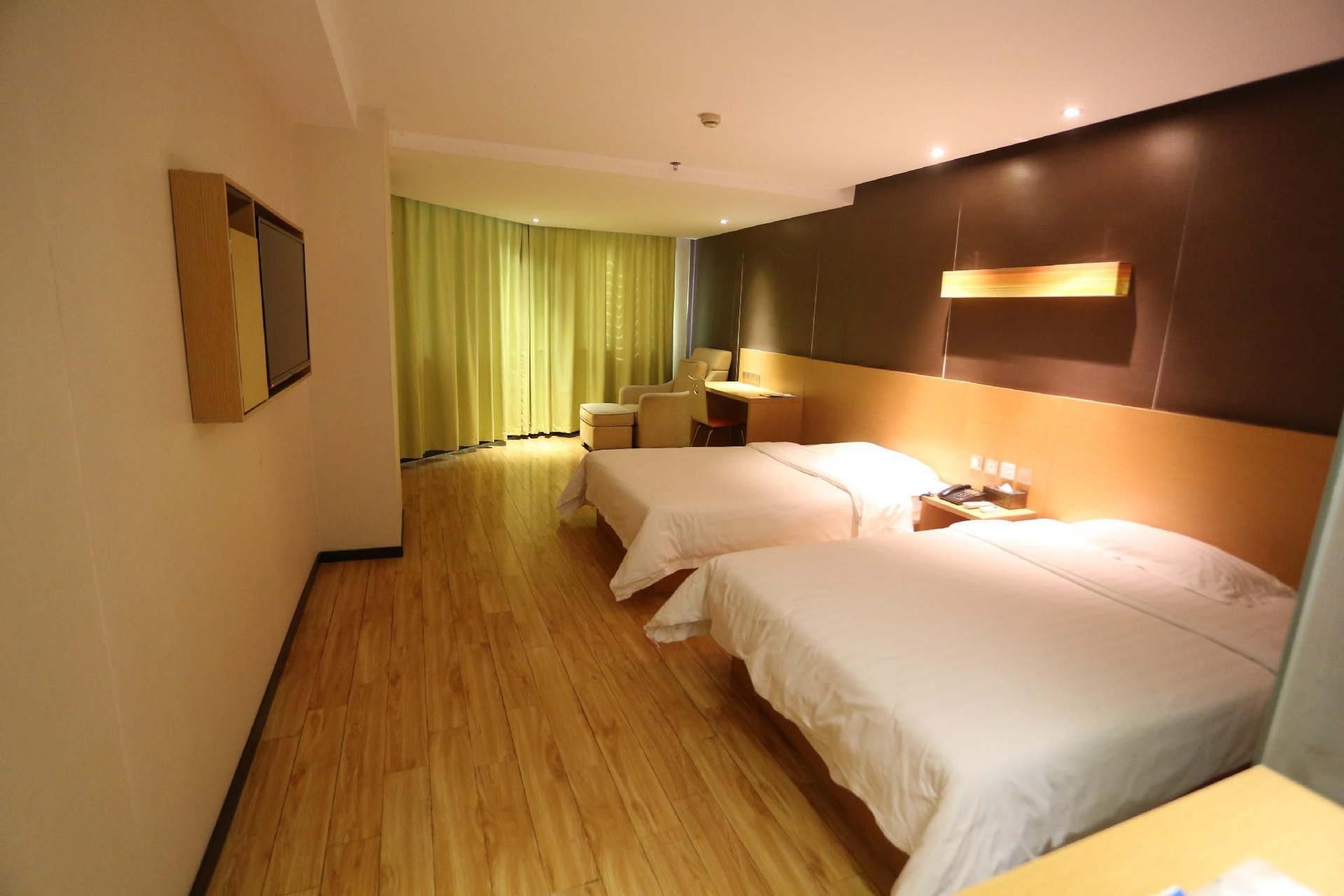 เซเว่น เดย์ส อินน์ ยุนฟู หลัวติง เซ็นทรัล (7 Days Inn Yunfu Luoding Central)4