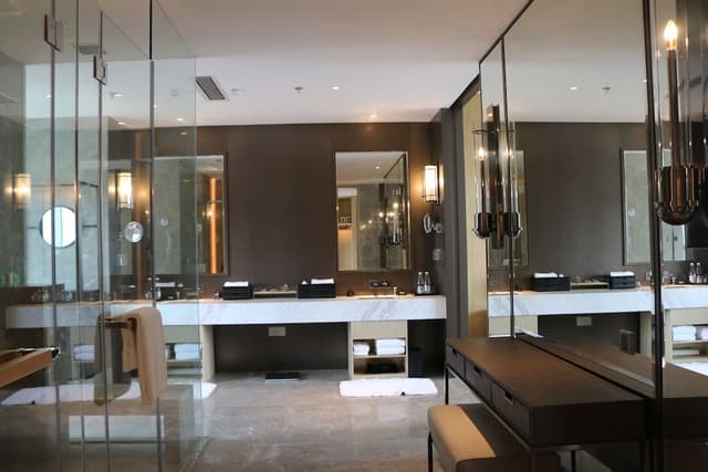 Suite, 1 Bedroom, Lake View