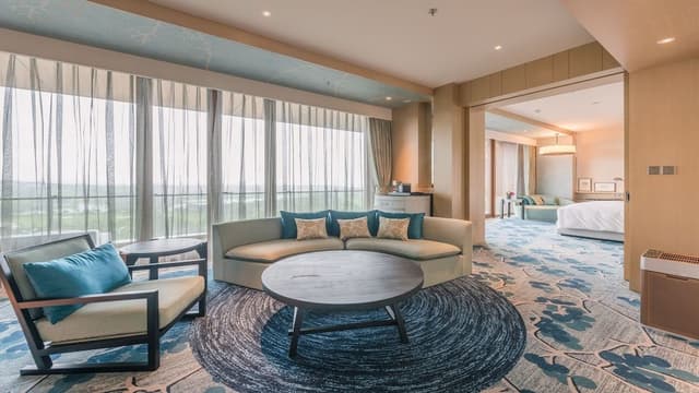 Suite, 1 Bedroom, Balcony, Mountain View (Balcony)