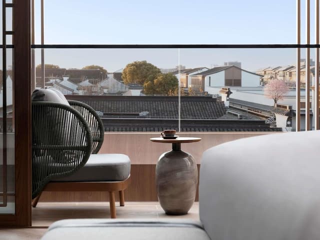Deluxe Room, 2 Twin Beds, Balcony (Mountain Pavilion)