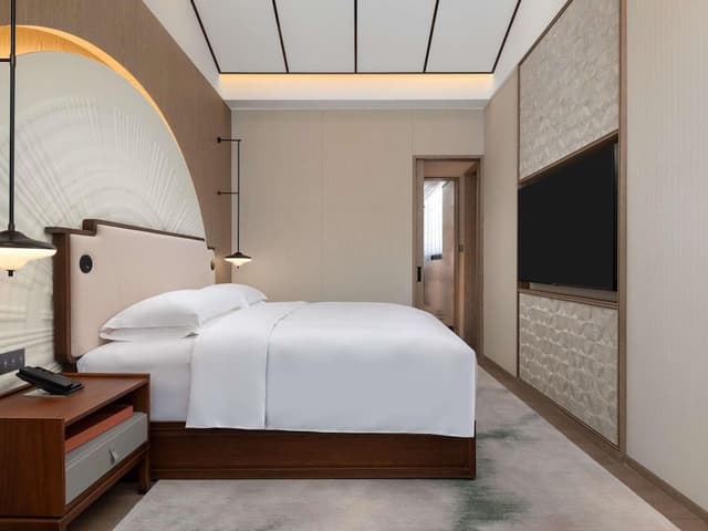 Deluxe Room, 1 King Bed with Sofa bed (River and Sky Pavilion)