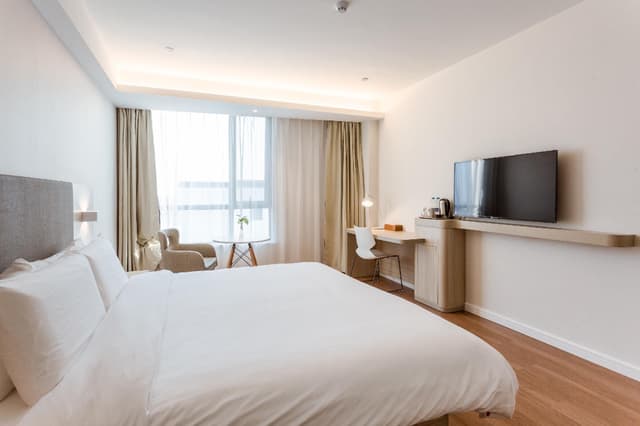 Huazhu - Superior BedRoom