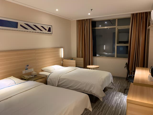 Dossen - Business Twin Room